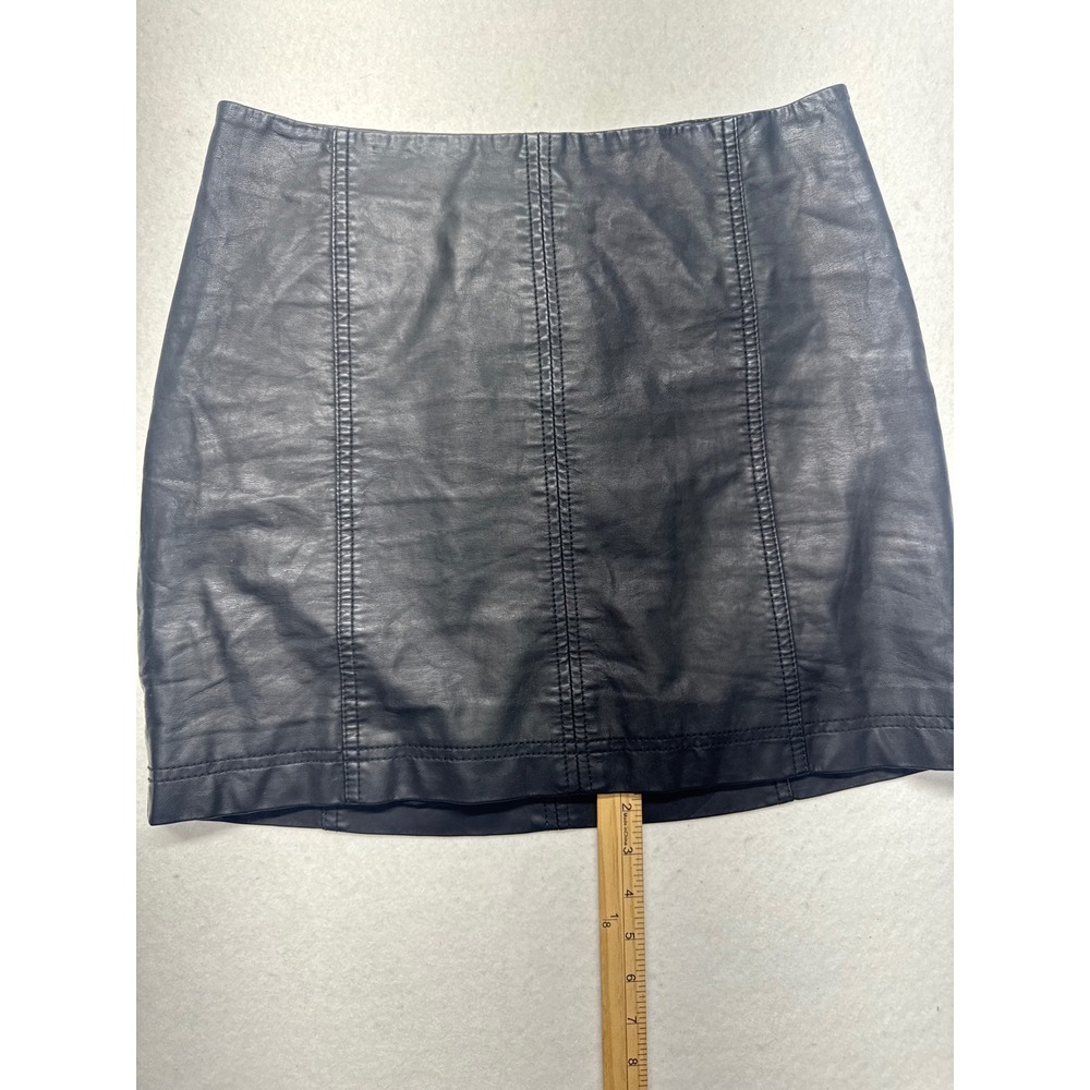 Free People Black Vegan Faux Leather Mini Skirt Seamed Panel Size 6